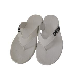 Oakley White Logo Flip Flops Sandals Lightweight Casual Summer Size 9